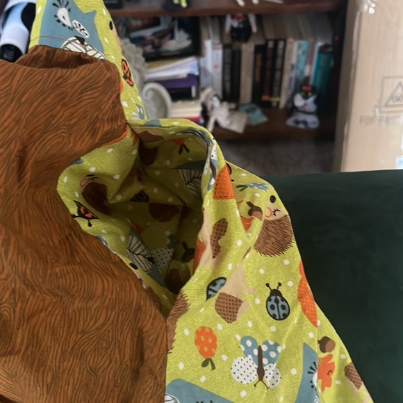 Cute Handmade (?) Hedgehog, Owl and Squirrel skirt - Picture 5 of 5